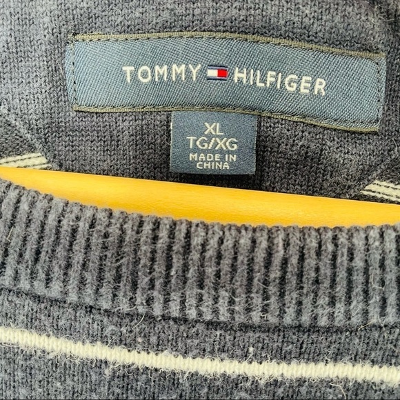 Tommy Hilfiger navy blue stripe  crew neck sweater - Picture 3 of 9